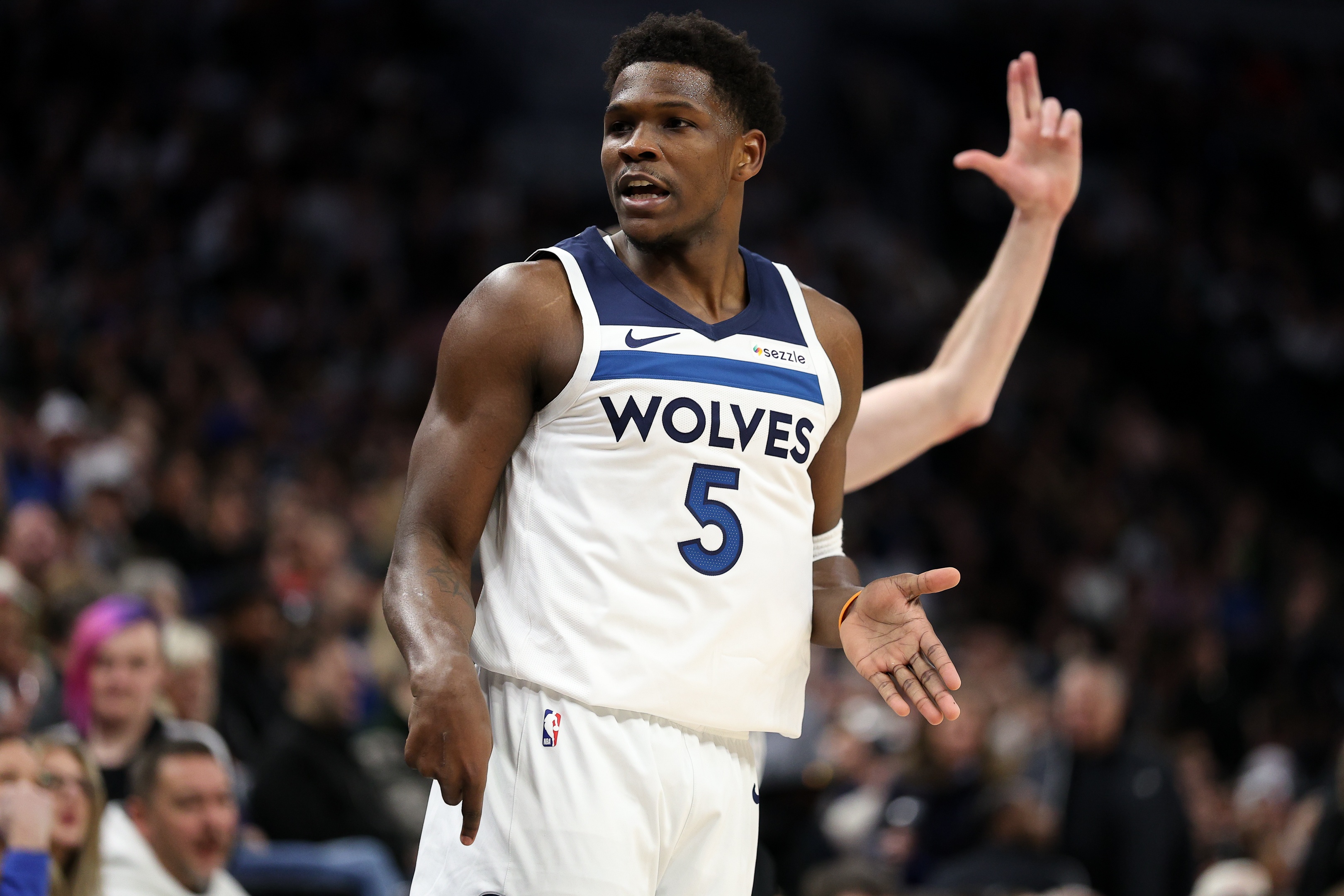 不能运球!华子:NBA邀请我参加三分大赛 我想了想还是算了吧